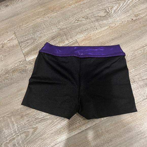 GK Workout Shorts - Picture 2 of 6